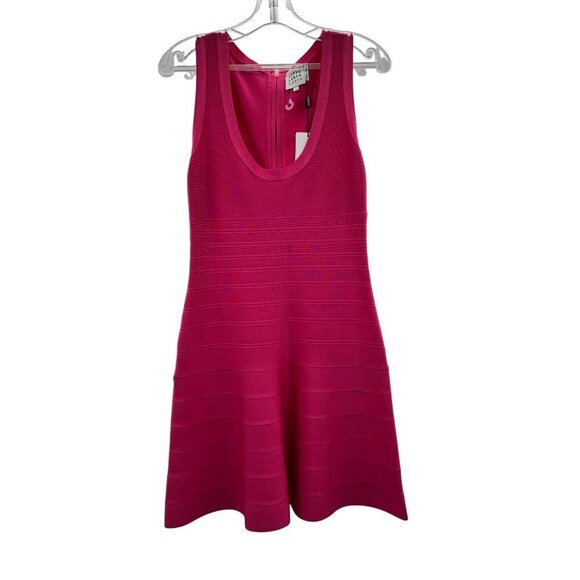 Herve Leger Paris Women's Scoop Neck A-Line Banded Dress Pink Size Large New - Picture 1 of 10